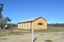 Canary Island Uniting Church - Former 31-08-2015 - Mattinbgn - See Note.