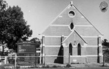 East Fremantle Baptist Church 00-00-1966 - Fremantle City Library - See Note.