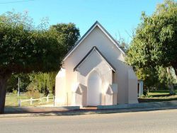 Gingin Uniting Church 00-09-2013 - (c) gordon@mingor.net