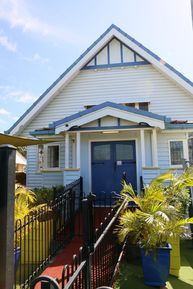 Grange Uniting Church - Former 12-11-2017 - John Huth, Wilston, Brisbane