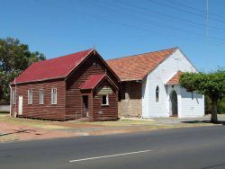 Harvey Uniting Church - Former 00-01-2014 - (c) gordon@mingor.net