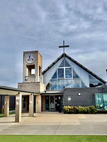 Holy Spirit Catholic Church 25-10-2025 - Simon Saunders 