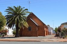 Lake Cargelligo Uniting Church  06-10-2013 - Mattinbgn - See Note.