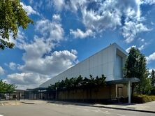 Southside Bible Church - Meeting Place 08-11-2025 - Simon Saunders 