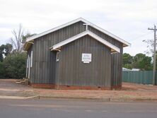 St Giles' Anglican Church - Former 24-04-2007 - Mattinbgn - See Note.