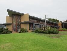 St Ita's Catholic Church 15-04-2021 - John Conn, Templestowe, Victoria