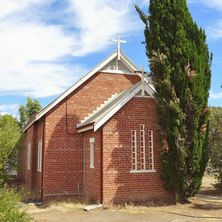 St John the Baptist Anglican Church 30-12-2014 - Bahnfrend - See Note