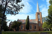 St John's Anglican Church 00-07-2013 - Alan Farlow - google.maps