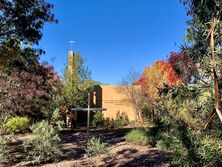 St Thomas the Apostle Catholic Church 22-04-2024 - Simon Saunders 