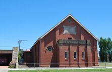 St Thomas the Apostle Catholic Church - Hall 07-01-2010 - Mattinbgn - See Note.