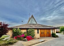 St Vincent de Paul Catholic Church 25-10-2025 - Simon Saunders 