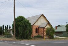 Underbool Uniting Church - Former 11-01-2010 - Mattinbgn - See Note.