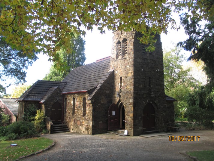 St Michael & All Angels Anglican Church - Kalorama Vic - 10-5-2017 - John Conn 